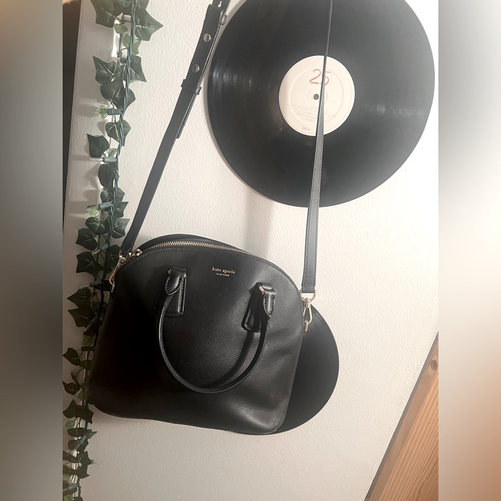 Black Kate spade purse